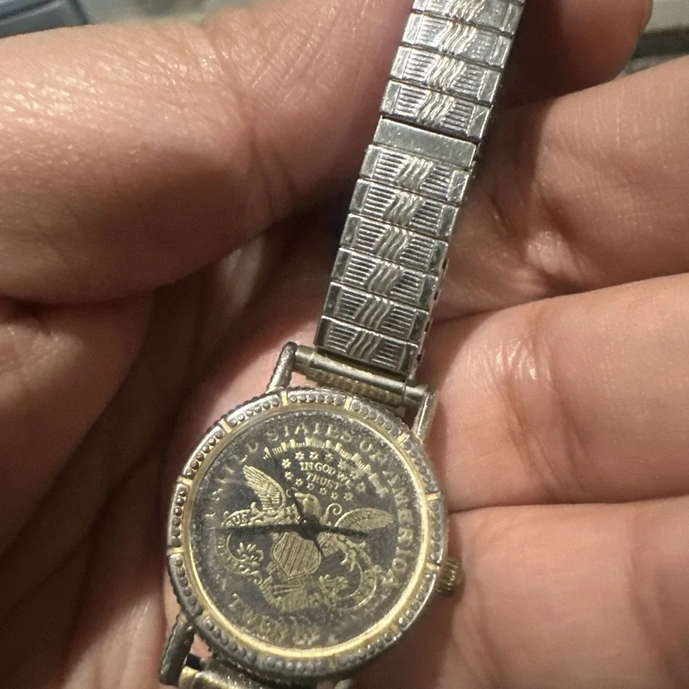 Working Vintage USA Twenty Coin Black Dial Stretch Band Ladies Watch 23mm Fit 7
